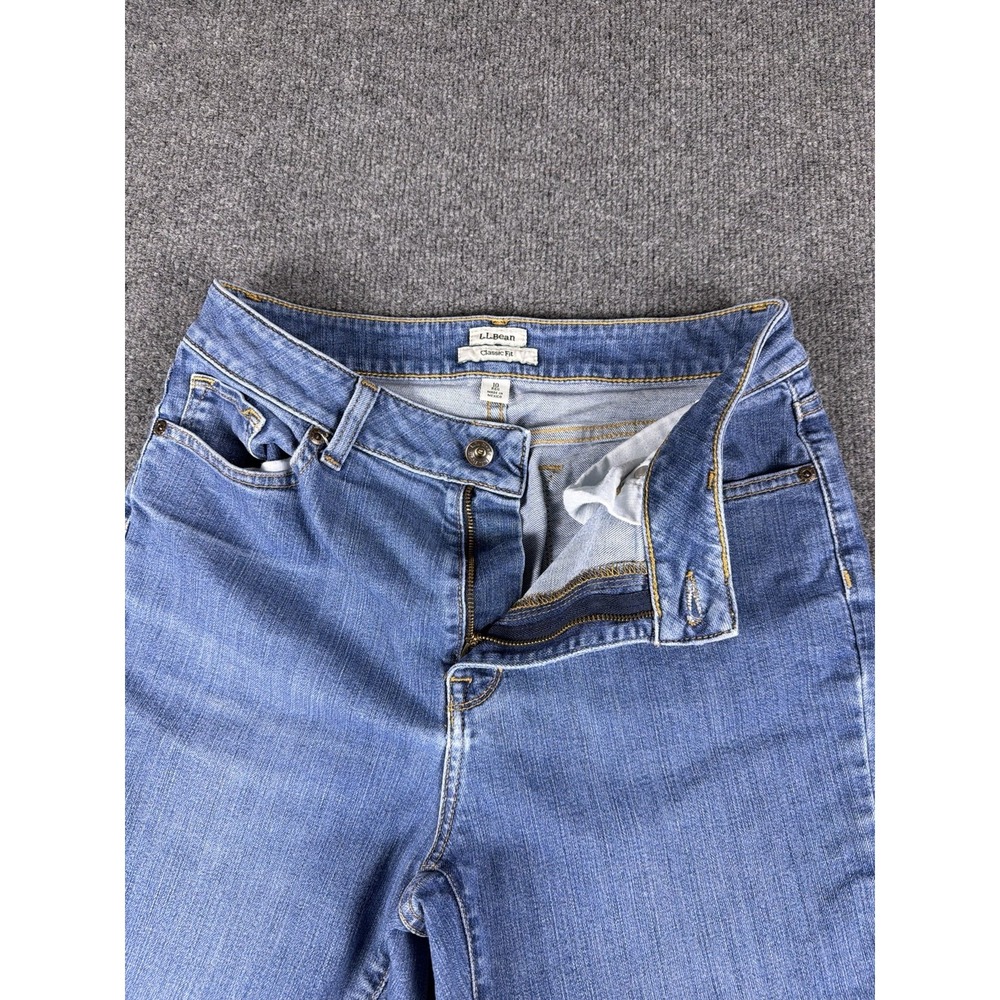 LL Bean Women Jeans Classic Fit Straight Blue Denim Size 10 - Picture 3 of 11